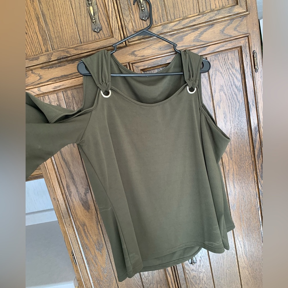 Olive Green cold shoulder blouse with silver colored grommet accents NWOT